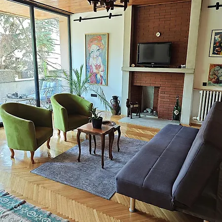 With Garden 度假居 斯科普里