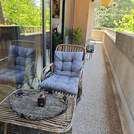 Nyaraló With Garden