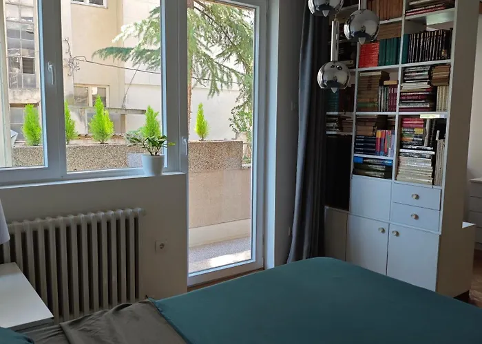 With Garden Hébergement de vacances Skopje