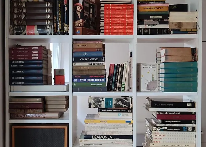 With Garden סקופיה