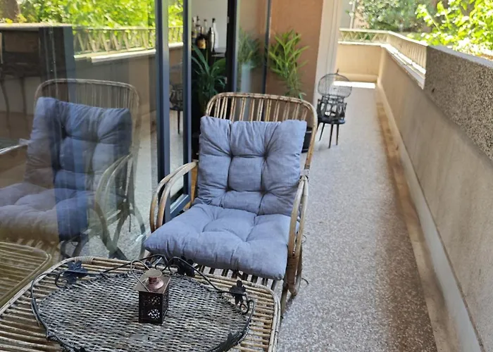 בית נופש With Garden